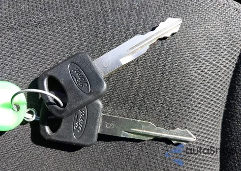 2015 Ford Police Interceptor z USA, uszkodzony, nr VIN 1FAHP2MK4FG190235